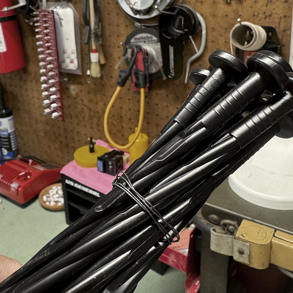 Dark Annealed Steel Utility Wire, 24 Gauge SWG, .022 in / 0.559 mm, 100 ft / 30.5 m Dispenser - Image 4